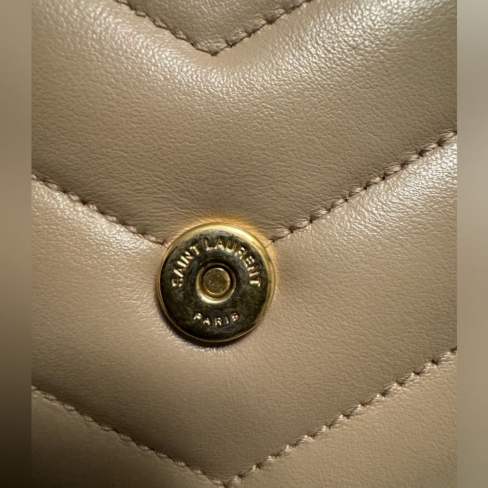 saint Laurent Lou lou bag in beige - Picture 10 of 12